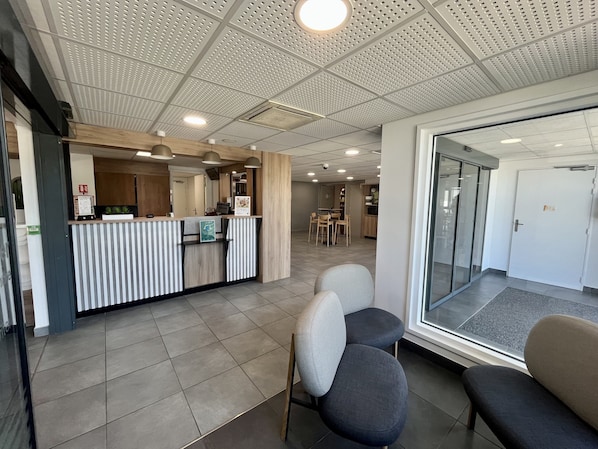 B&B Hôtel Lyon Aéroport Saint-Quentin-Fallavier accepte les chiens à Saint-Quentin-Fallavier