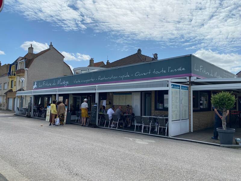 La friture du manège accepte les chiens à Bray-Dunes