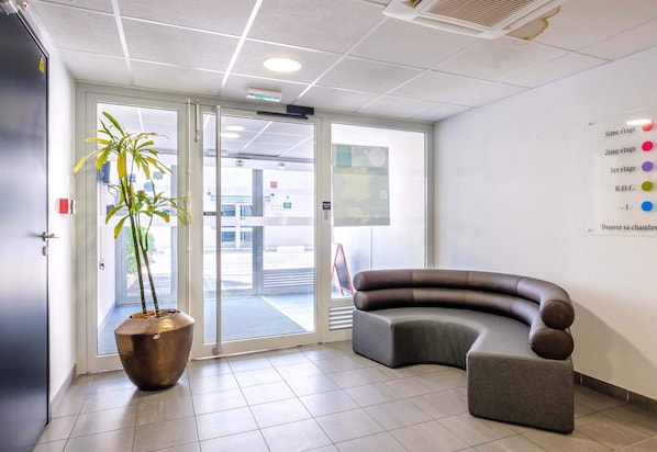 B&B Hotel Cannes Ouest La Bocca accepte les chiens à Cannes