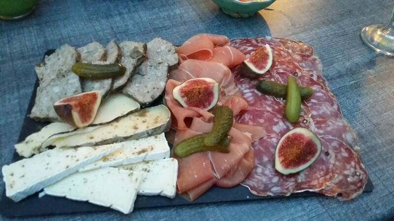 L'Epicurien accepte les chiens à Trigny