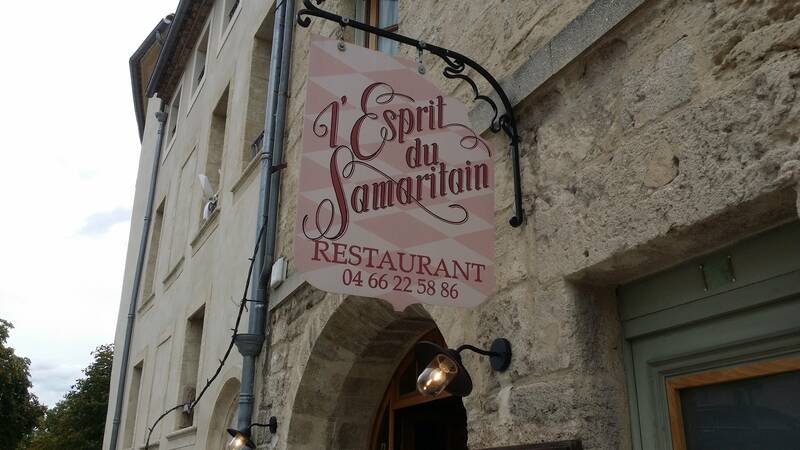 L'Esprit du Samaritain accepte les chiens à Uzès