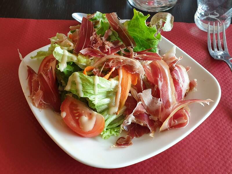 Le 2013 accepte les chiens à Sermentizon