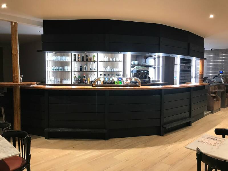 Le Cafe du Port accepte les chiens à Landeda