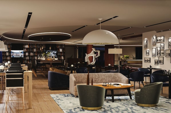 AC Hotel Saint-Julien-en-Genevois accepte les chiens à Saint-Julien-en-Genevois