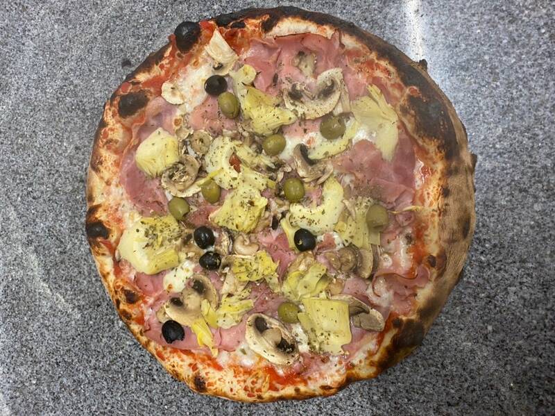 Pizzeria Chez Peppino accepte les chiens à Vers