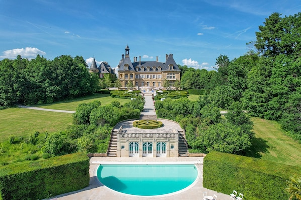 Domaine d'Essendiéras accepte les chiens à Saint-Medard-d'Excideuil