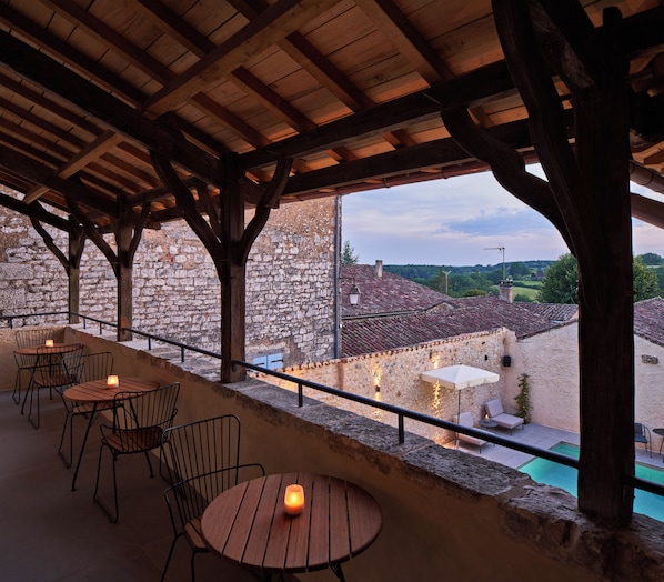 hideauts hotels Le Chevalier bleu accepte les chiens à Monpazier