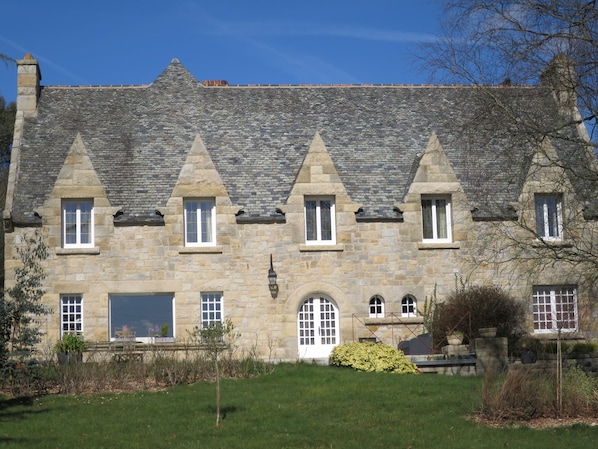 KerBlondel accepte les chiens à Plouezoch