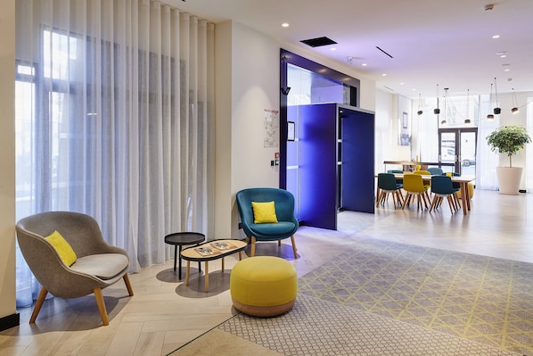 Holiday Inn Nice, an IHG Hotel accepte les chiens à Nice