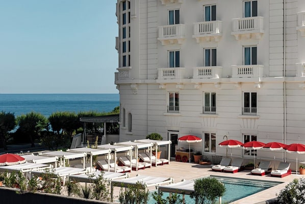 Regina Experimental Biarritz accepte les chiens à Biarritz