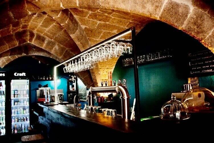 Le Piège accepte les chiens à Uzès