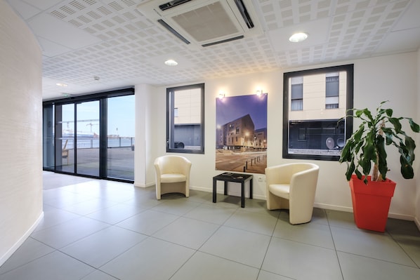 All Suites Appart Hotel Dunkerque accepte les chiens à Dunkirk