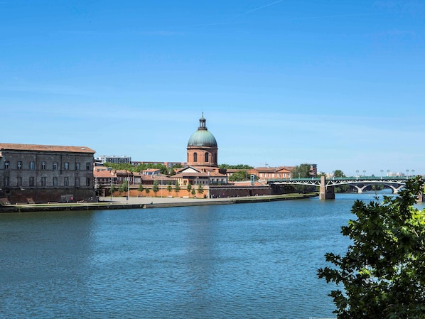 hotelF1 Toulouse L'Union accepte les chiens à Zone de loisirs Cantemerle