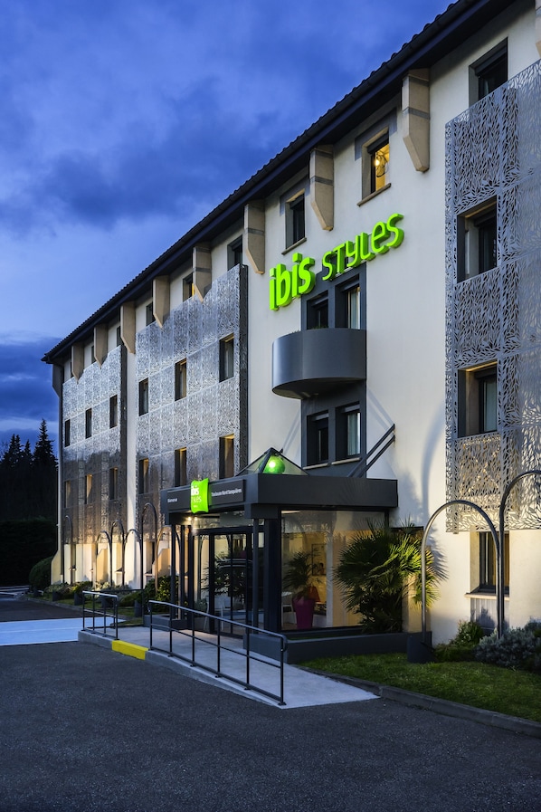 ibis Styles Toulouse Nord Sesquières accepte les chiens à Toulouse