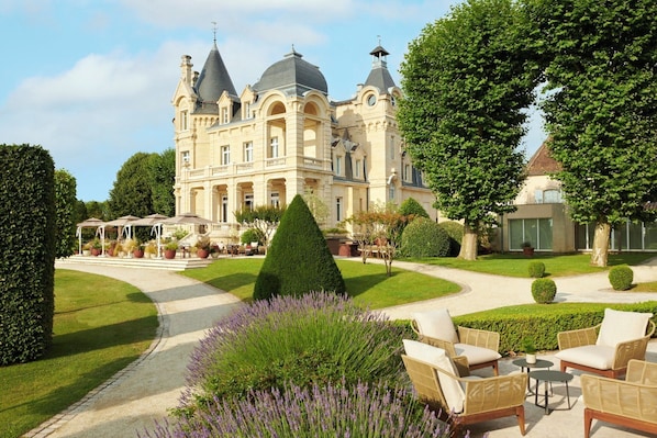 Chateau Hotel & Spa Grand Barrail accepte les chiens à Saint-Émilion