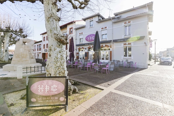 Hotel Bar du Centre accepte les chiens à Soustons