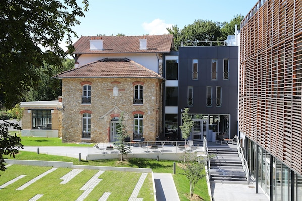 Best Western Plus Paris Meudon Ermitage accepte les chiens à Meudon