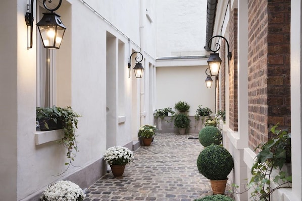 A l'Hotel des Roys accepte les chiens à Versailles