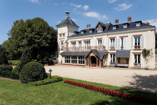 Château Des Bondons EI accepte les chiens à La Ferte-sous-Jouarre