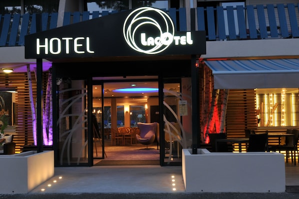 Lacotel accepte les chiens à Soorts-Hossegor