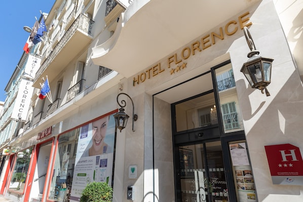 Hotel Florence Nice accepte les chiens à Nice