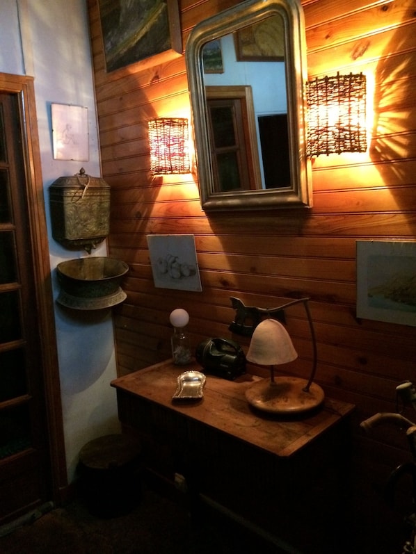 Chambres d'Hotes Chaumeil accepte les chiens à Lamazière-Basse