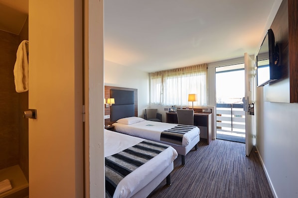 Kyriad Bordeaux - Mérignac Aéroport accepte les chiens à Merignac