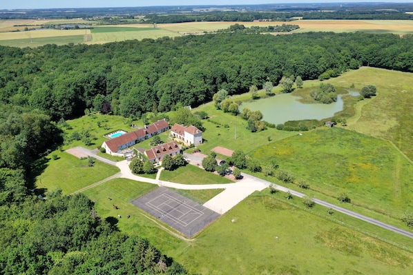 Gîtes Les Closeaux accepte les chiens à Vallieres-les-Grandes