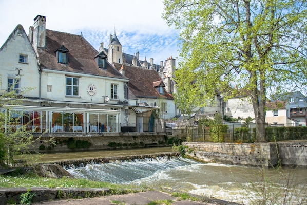 The Originals Boutique, Hôtel Le George, Loches accepte les chiens à Loches