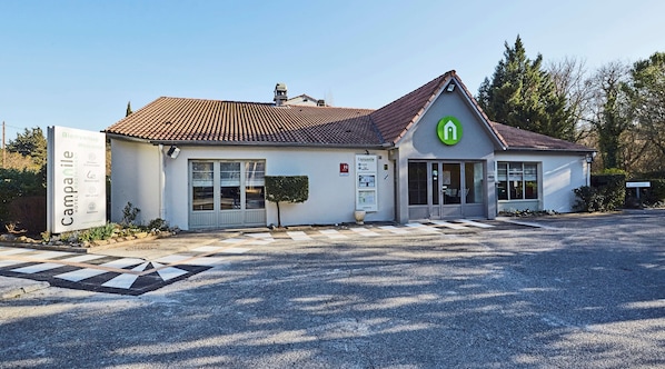 Hotel Campanile Aix En Provence Est - Meyreuil accepte les chiens à Meyreuil