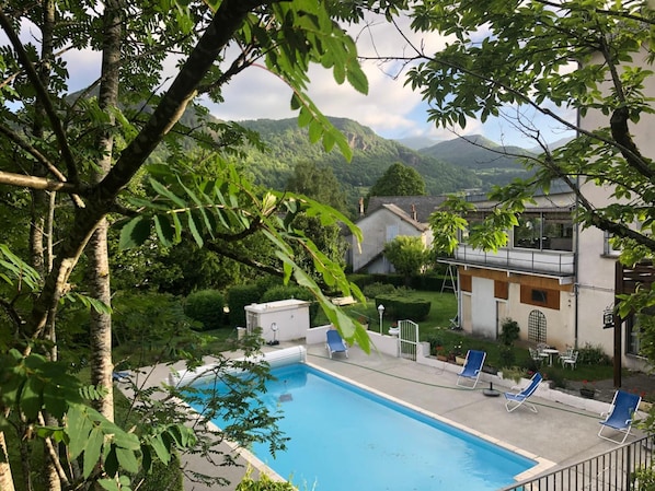 Bel Horizon accepte les chiens à Vic-sur-Cere