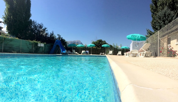 Camping Les Grillons accepte les chiens à Embrun