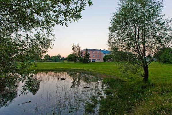 Citotel Du Circuit accepte les chiens à Magny-Cours