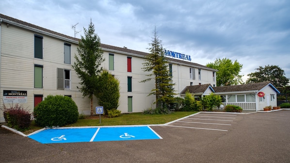Cit'Hotel Le Montreal accepte les chiens à Chalons-en-Champagne