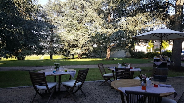 Les Secrets Château Pey La Tour accepte les chiens à Salleboeuf