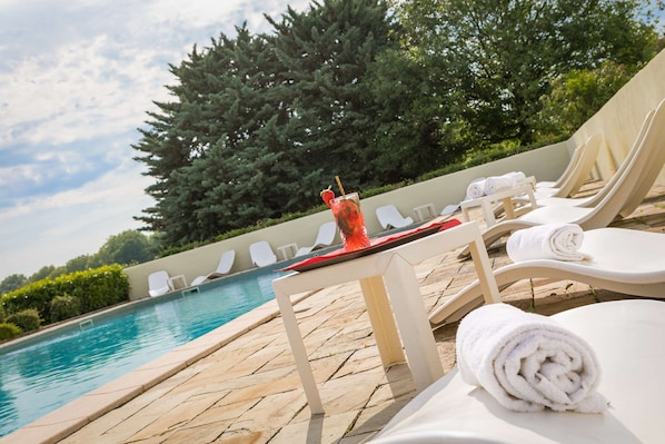 KYRIAD PRESTIGE BEAUNE - Le Panorama accepte les chiens à Beaune