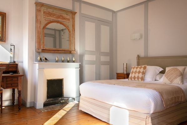 Hotel le Dauphin les Loges accepte les chiens à Honfleur