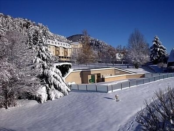 Family Hotel accepte les chiens à Vic-sur-Cere