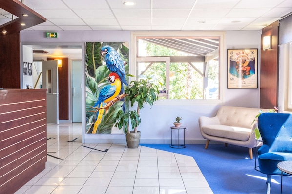 Kyriad Bordeaux- Lormont accepte les chiens à Lormont