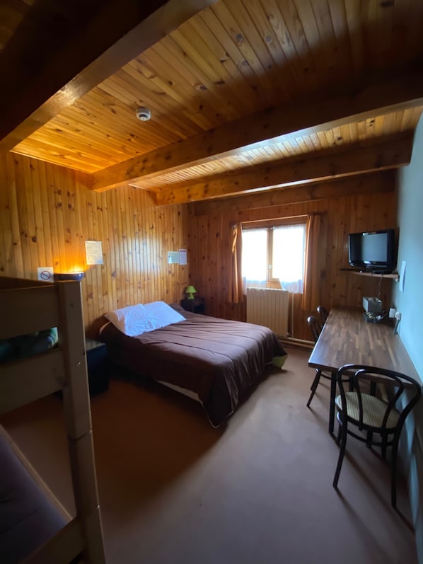 Hotel Du Val De Villiers accepte les chiens à Chaumont