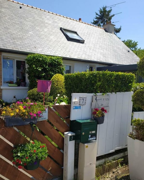 La Squiffiecoise accepte les chiens à Squiffiec