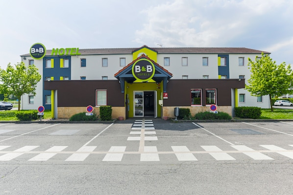 B&B Hotel Metz Semécourt accepte les chiens à ZAC Euromoselle