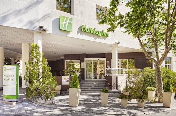 Holiday Inn Toulon City Centre, an IHG Hotel accepte les chiens à Toulon