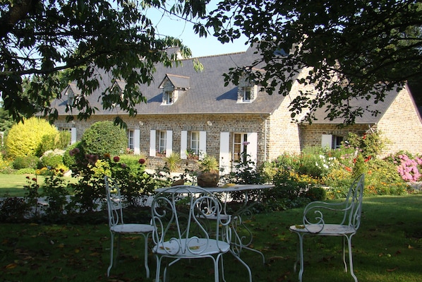 Chambres d'hôtes La Bruyère accepte les chiens à May-sur-Orne