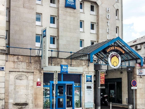 ibis budget Perigueux accepte les chiens à Périgueux