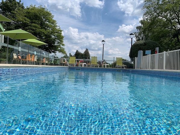 Holiday Inn Lille - Ouest Englos, an IHG Hotel accepte les chiens à Englos