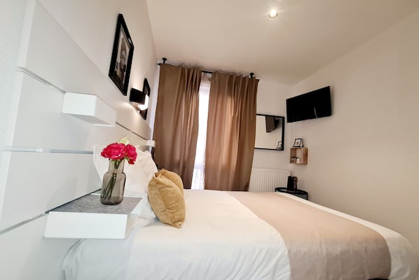 Hotel le 23 accepte les chiens à Clichy