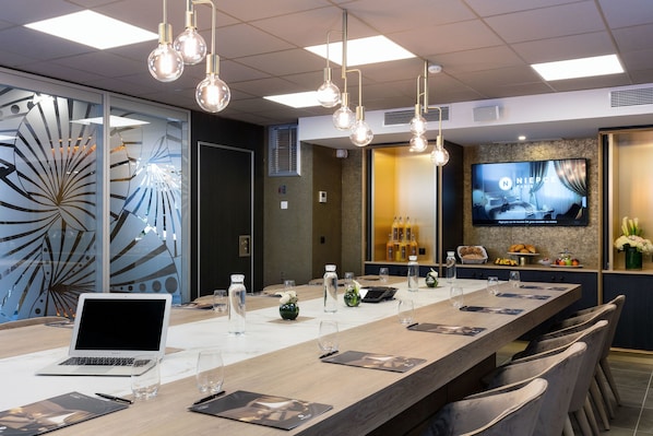 Niepce Paris Hotel, Curio Collection by Hilton accepte les chiens à Paris