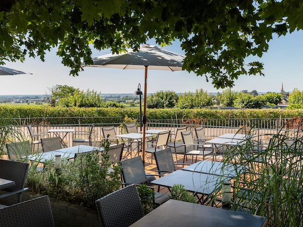 Hôtel Les Hauts de Meursault accepte les chiens à Meursault