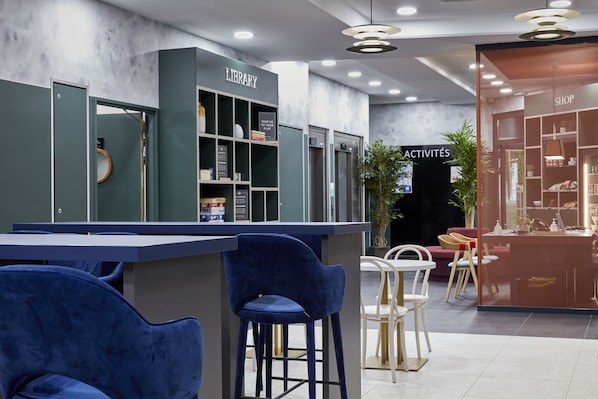 Aparthotel Adagio Paris Suresnes Longchamp accepte les chiens à Suresnes